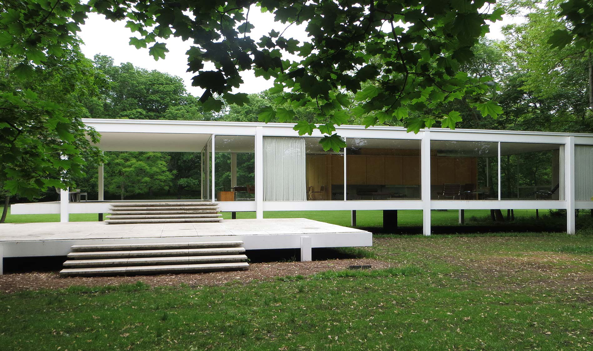 Estrutura metalica. Farnsworth_House_by_Mies_Van_Der_Rohe. Blog Obra Atelier