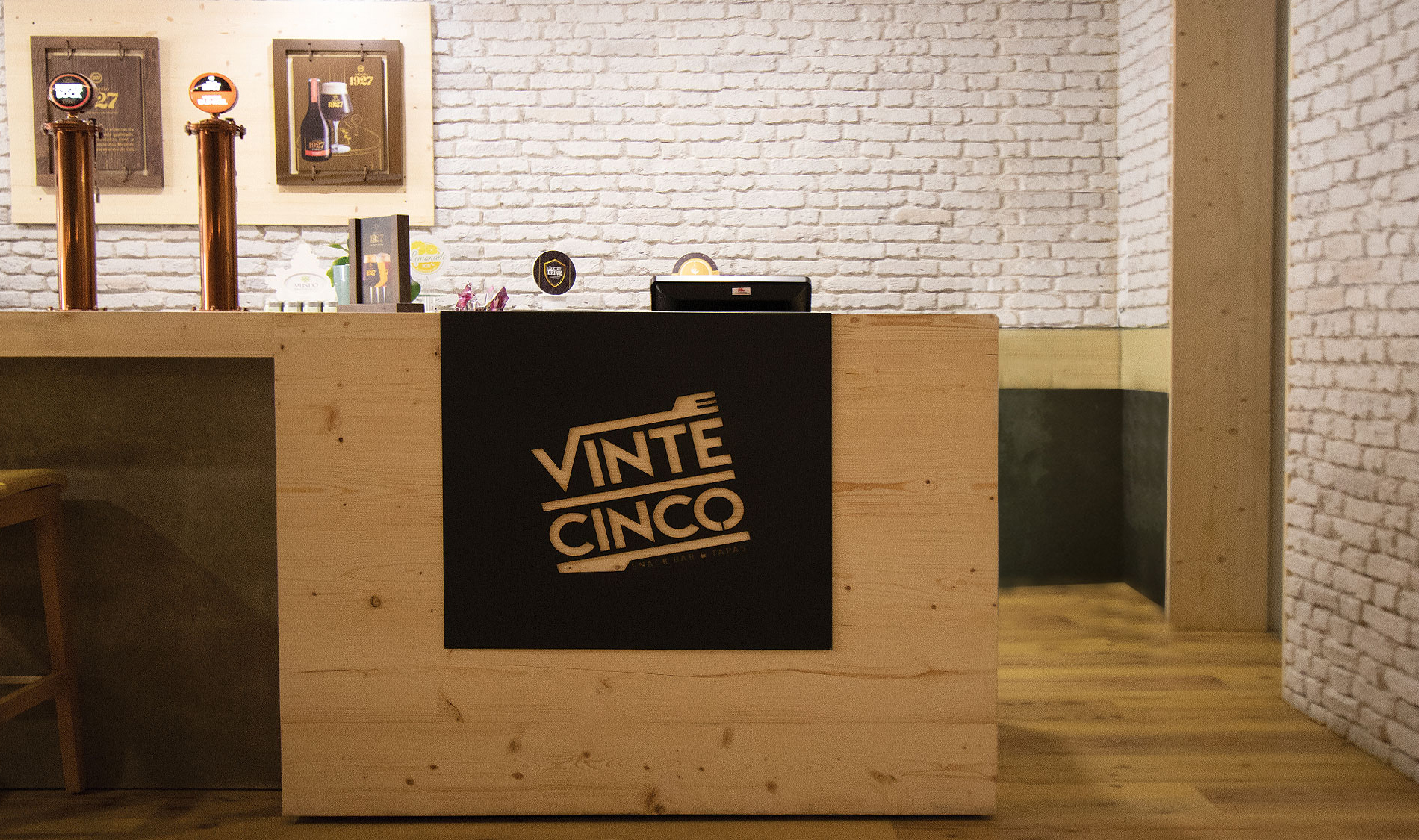 Arquitetura e Branding para o sucesso do seu negócio. Tapas e Snack bar 25. Projeto Obra Atelier