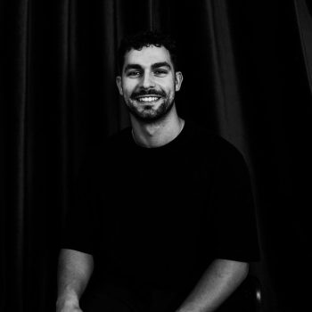 Atelier em Vila Nova de Famalicão, que desenvolve serviços integrados com base numa Arquitetura Moderna, requintada e personalizada, baseada na criatividade emotiva, que coloca em cada projeto, para cada cliente